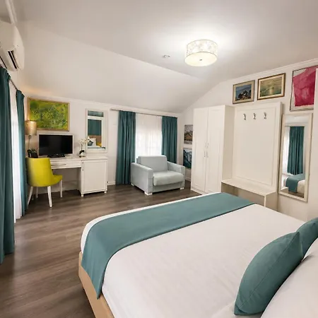 Otel Art Tiran