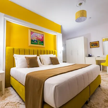 Art מלון טיראנה