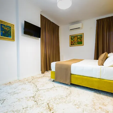Art 4* Tirana