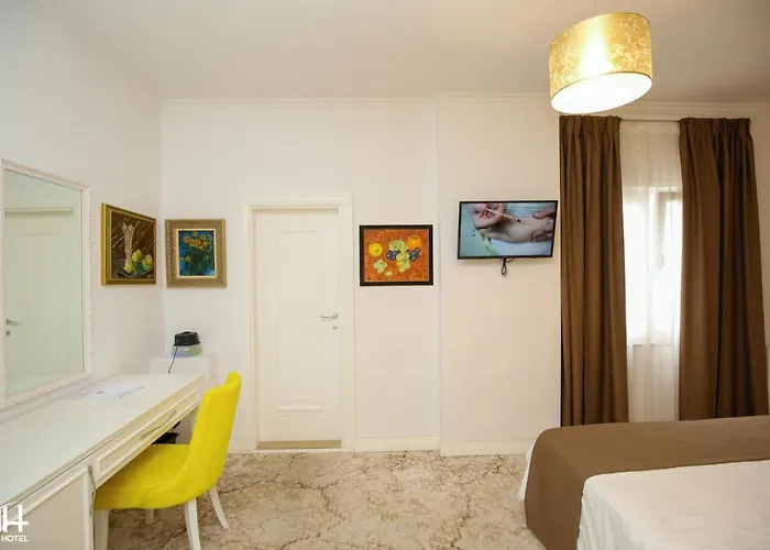 Art 4* Tirana