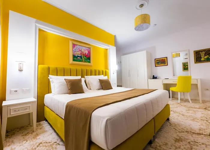 Art מלון טיראנה